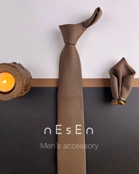 تصویر ست کراوات و دستمال جیب مردانه | شکلاتی ساده 