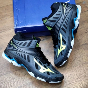 تصویر کفش والیبال میزانو مدل Mizuno Wave Lightning Z4 